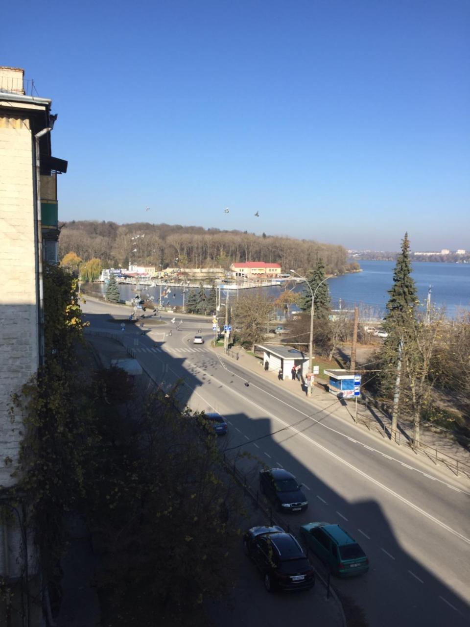 Апартаменты С Видом На Озеро Ternopil Luaran gambar